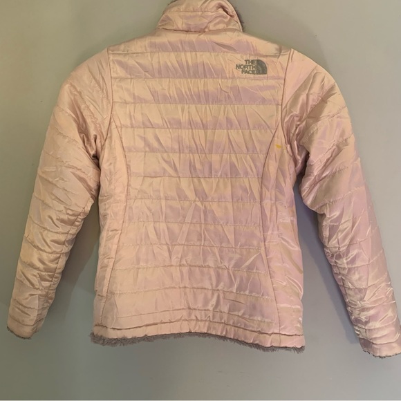 Girls The North Face Pink Jacket - Picture 2 of 4